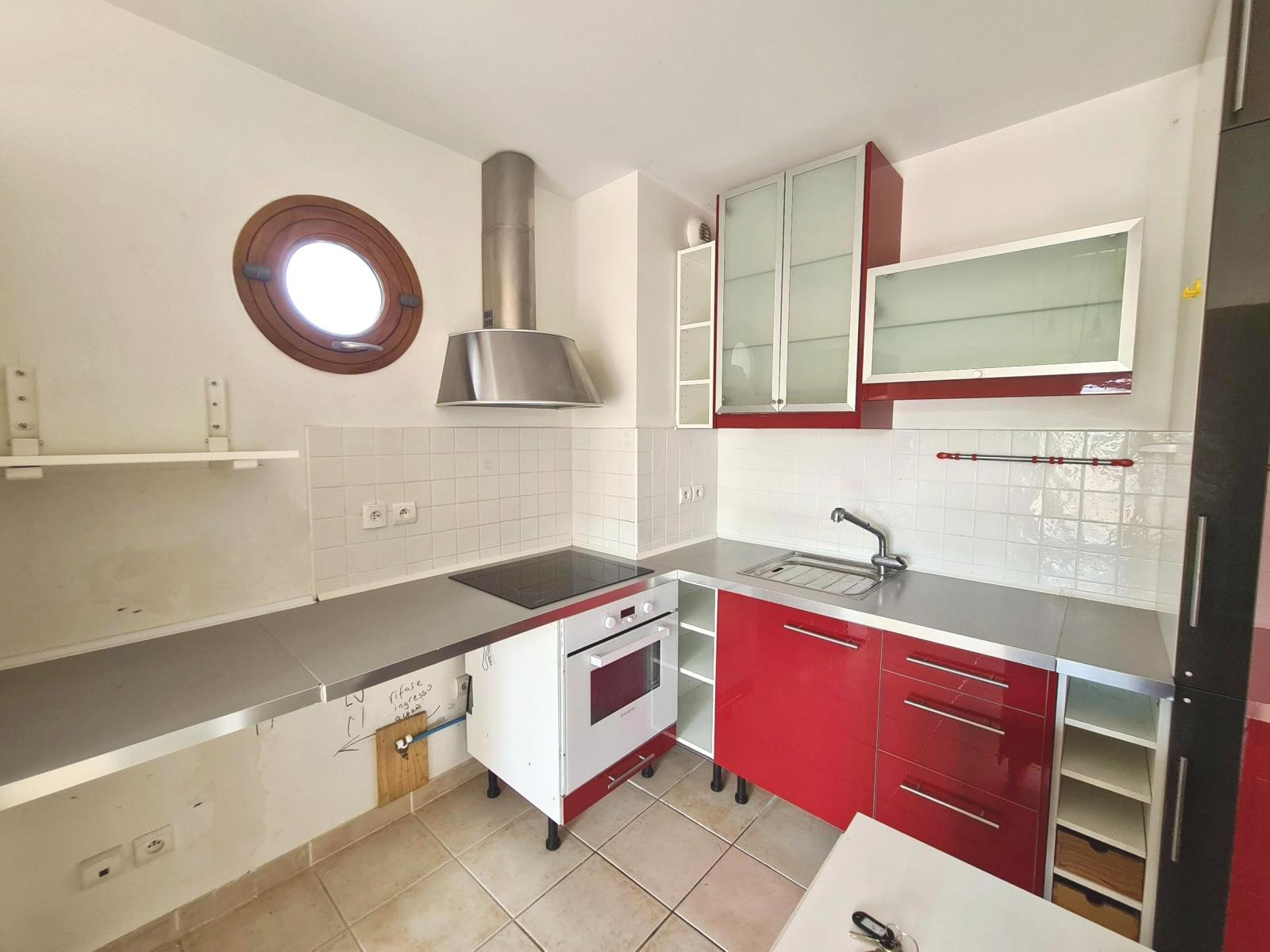 Vente AiguesMortes Marina Port du Roy SOUS COMPROMIS AMI Immobilier